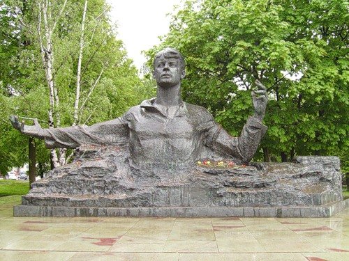 Памятник С.А. Есенину в Рязани